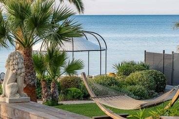 هتل La Villa Mauresque
