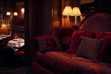 هتل Maison Athenee