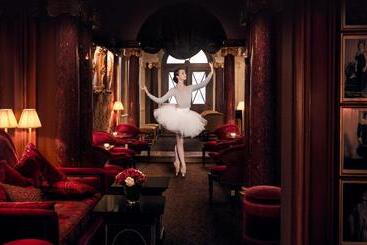 هتل Maison Athenee