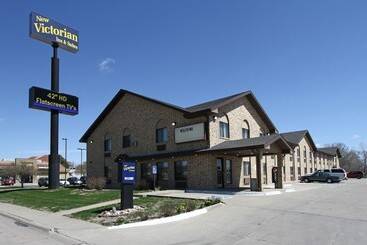 בית מלון כפרי New Victorian Inn & Suites Kearney