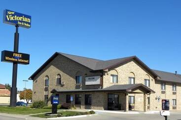 בית מלון כפרי New Victorian Inn & Suites Kearney