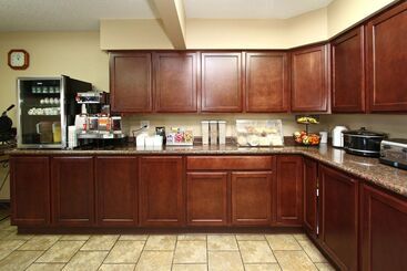 בית מלון כפרי New Victorian Inn & Suites Kearney