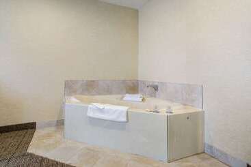 هتل Quality Inn Goodland I 70