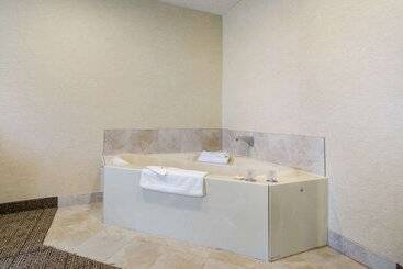 هتل Quality Inn Goodland I 70