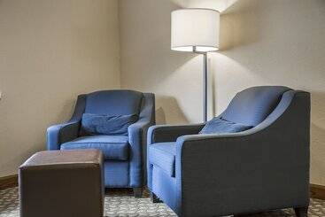 Hotel Quality Inn & Suites