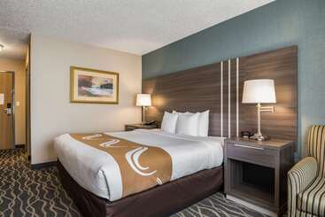 هتل Quality Inn & Suites
