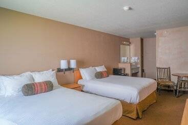 هتل Whitewater Inn