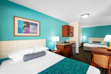 Howard Johnson By Wyndham St. George Hotel & Suites