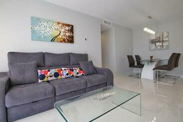 Beautiful Apartment In Elche With Kitchenette - Arenales del Sol