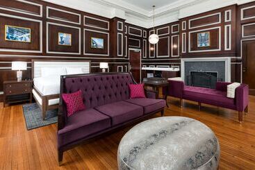 Hampton Inn & Suites Baltimore Inner Harbor