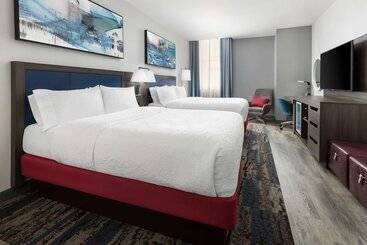 Hampton Inn & Suites Baltimore Inner Harbor