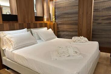 Alevic Hotel Sirmione - Sirmione
