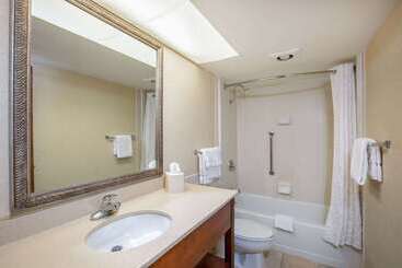 هتل Americinn By Wyndham Omaha