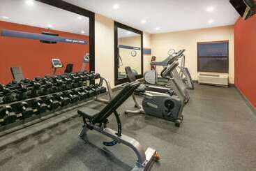 هتل Baymont By Wyndham Oklahoma City/quail Springs