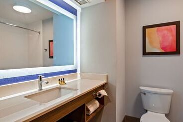 هتل Best Western Plus Lexington Inn