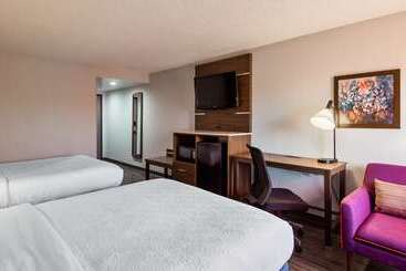 هتل Best Western Plus Lexington Inn