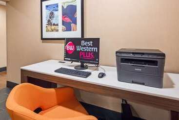 هتل Best Western Plus Lexington Inn
