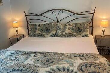 هتل Caribbean Club Resort