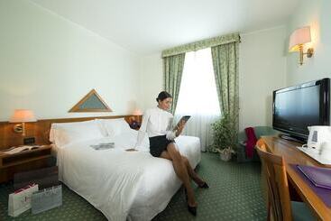 Castagna Palace Hotel & Restaurant - Montecchio Maggiore