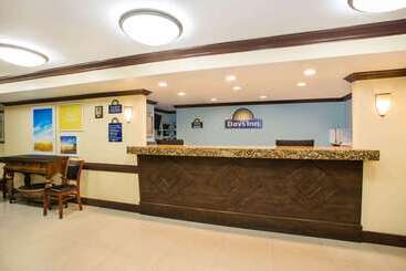 호텔 Days Inn By Wyndham Florida City