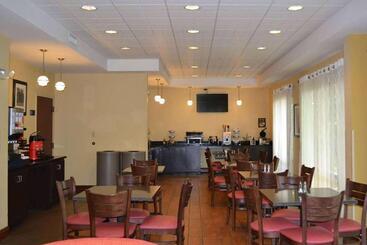 هتل Days Inn By Wyndham Laurel Ms