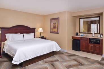 Отель Hampton Inn & Suites Boise Meridian