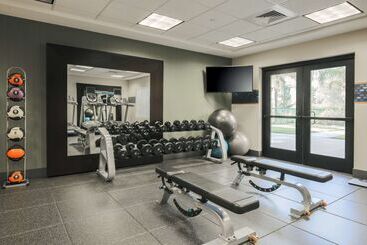 هتل Hampton Inn And Suites Camarillo