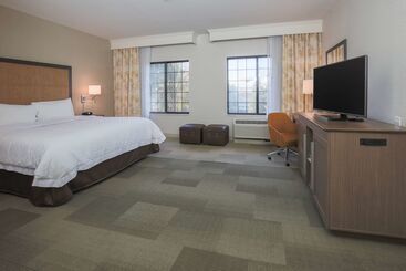 هتل Hampton Inn And Suites Camarillo