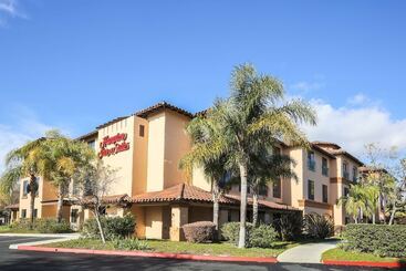 هتل Hampton Inn And Suites Camarillo