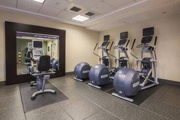 هتل Hampton Inn And Suites Camarillo