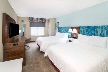 Отель Hampton Inn & Suites By Hilton West Little Rock