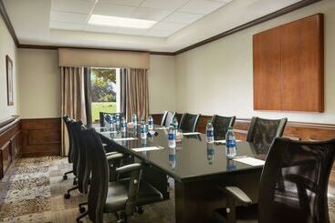 هتل Hampton Inn & Suites Montgomery Eastchase