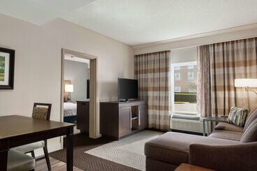 هتل Hampton Inn & Suites Montgomery Eastchase