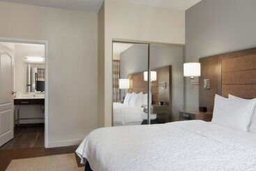 هتل Hampton Inn & Suites Montgomery Eastchase