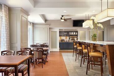 هتل Hampton Inn & Suites Montgomery Eastchase