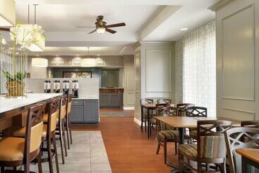 هتل Hampton Inn & Suites Montgomery Eastchase