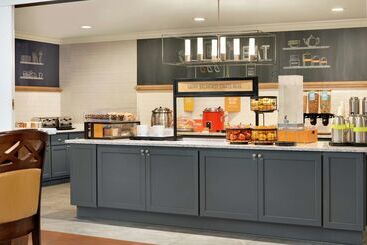 هتل Hampton Inn & Suites Montgomery Eastchase