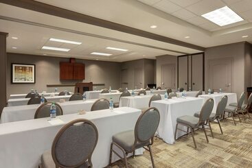 هتل Hampton Inn & Suites Montgomery Eastchase