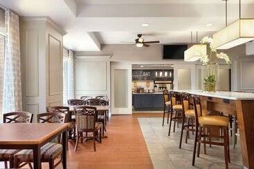 هتل Hampton Inn & Suites Montgomery Eastchase
