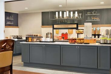 هتل Hampton Inn & Suites Montgomery Eastchase