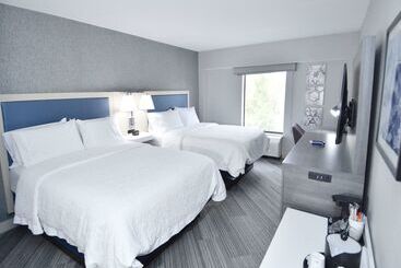 هتل Hampton Inn Auburn