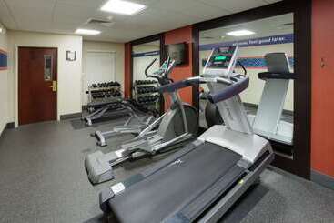 هتل Hampton Inn Auburn