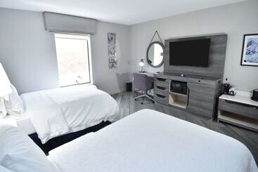 هتل Hampton Inn Auburn