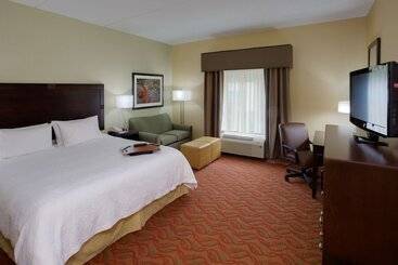 هتل Hampton Inn Auburn