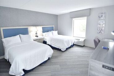 هتل Hampton Inn Auburn