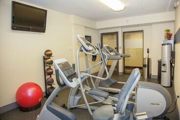 هتل Hampton Inn Baton Rougei10 & College Dr