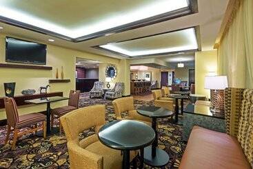 هتل Hampton Inn Baton Rougei10 & College Dr