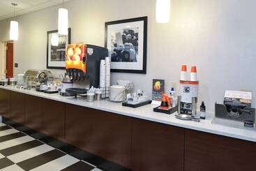 هتل Hampton Inn Carbondale