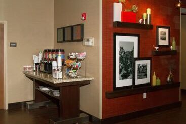 هتل Hampton Inn Cedar City