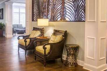 هتل Hampton Inn Charleston Daniel Island